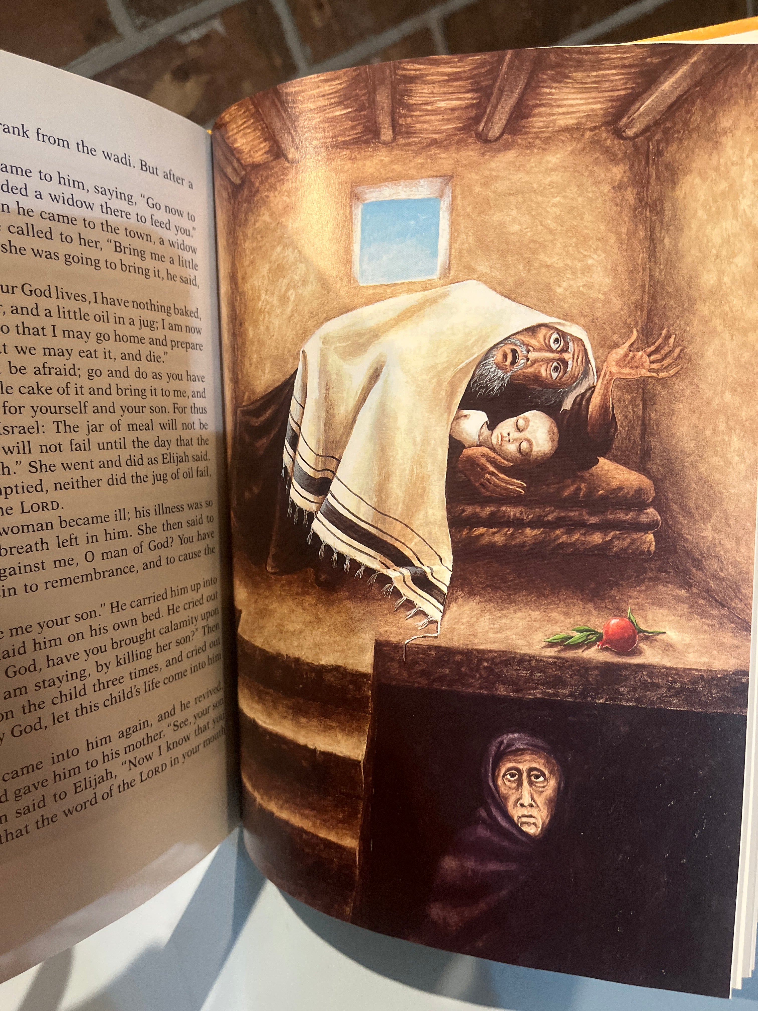 Augsburg Story Bible.  Illustrated by Annegert Fuchshuber